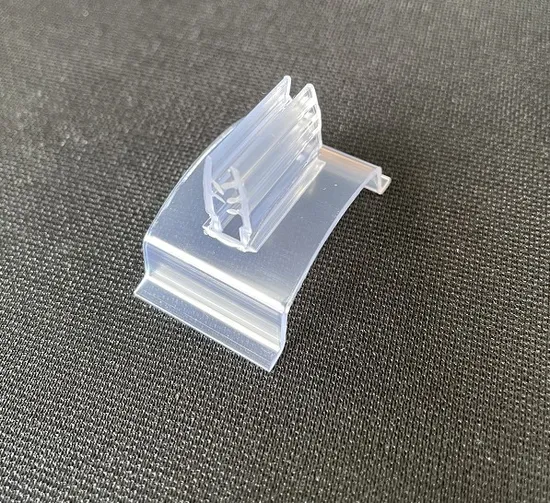Soft Tooth Clip Transparent Coextruded PVC Super Grip Plastic Display Bracket Supermarket Shelf PVC Promotional Clip 
